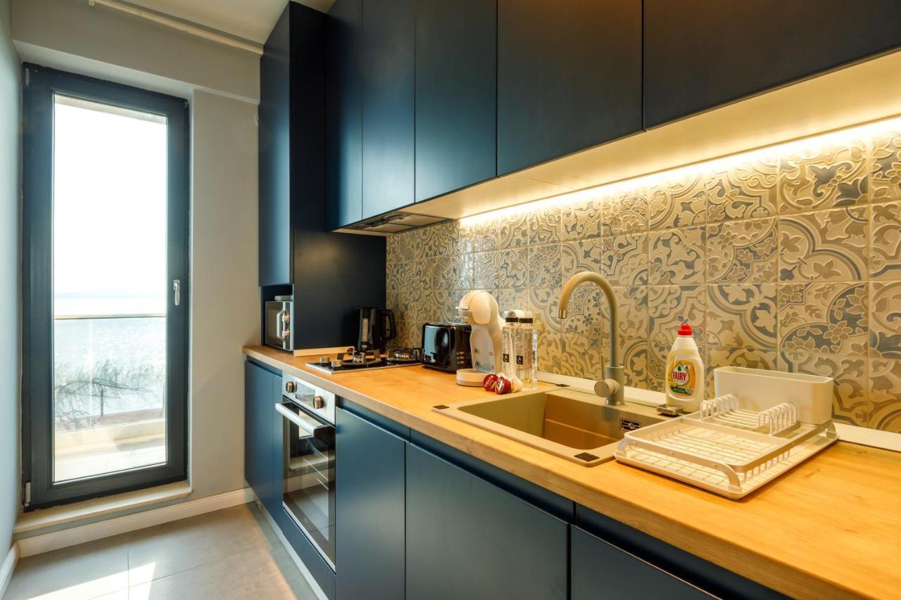 Lucky 13 Apartment Mamaia Exterior photo
